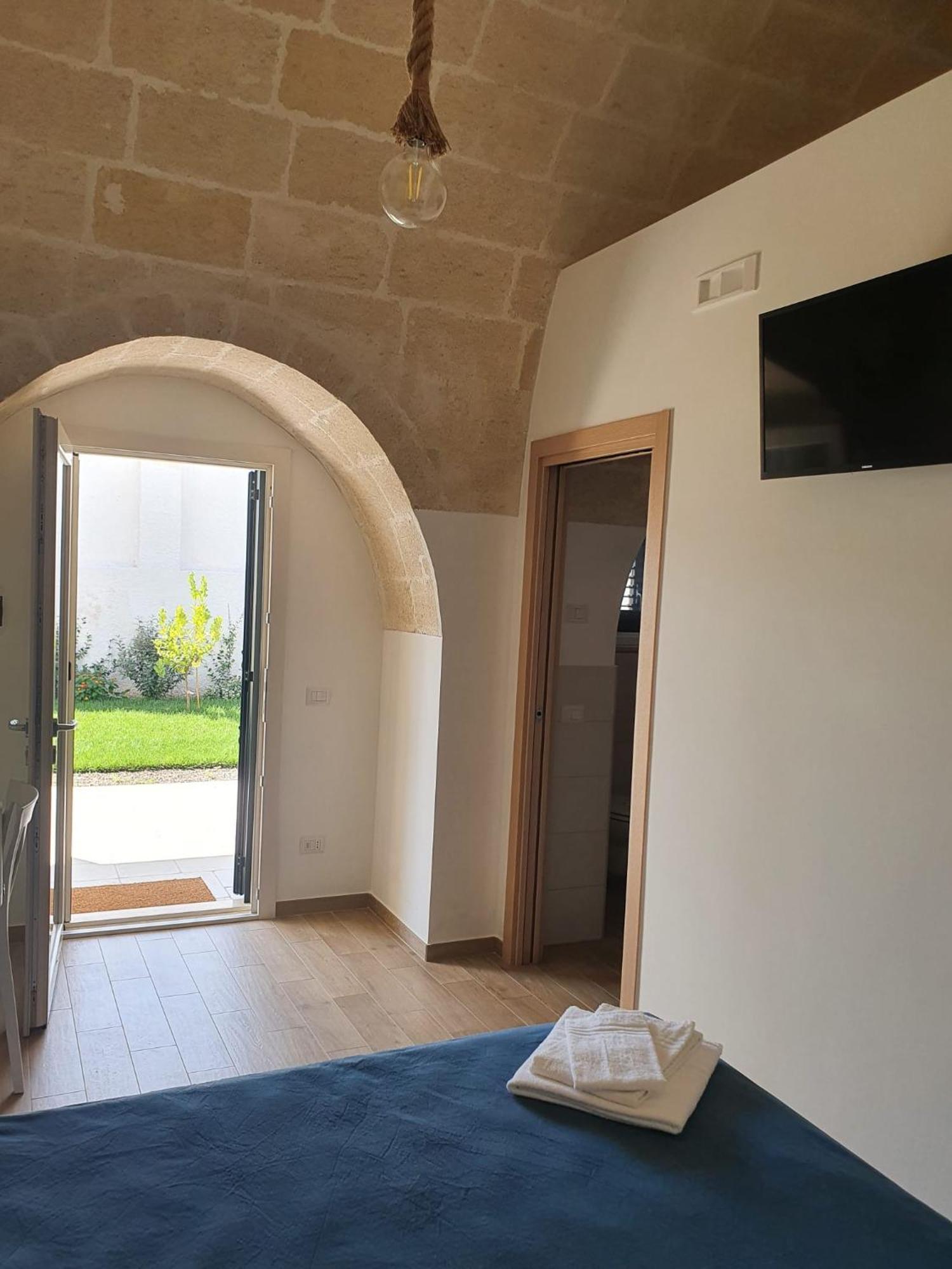 Masseria Strada Agriturismo จิโนซา ภายนอก รูปภาพ
